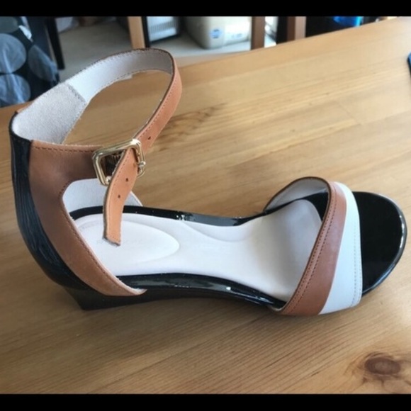 New Leather Sandals - Picture 2 of 2